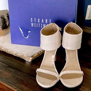 Stuart Weitzman Showgirl, Ivory Croco, Size 8.5